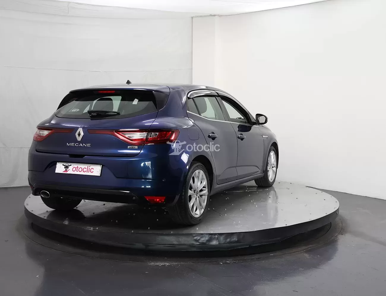 RENAULT Megane 1.5 dCi 110 Intens EDC 5p