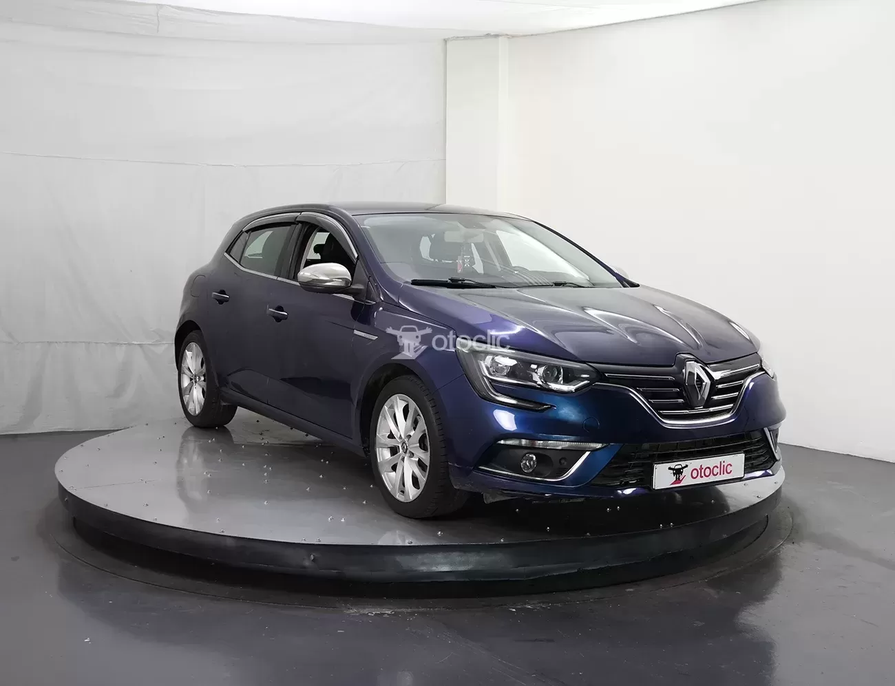 RENAULT Megane 1.5 dCi 110 Intens EDC 5p