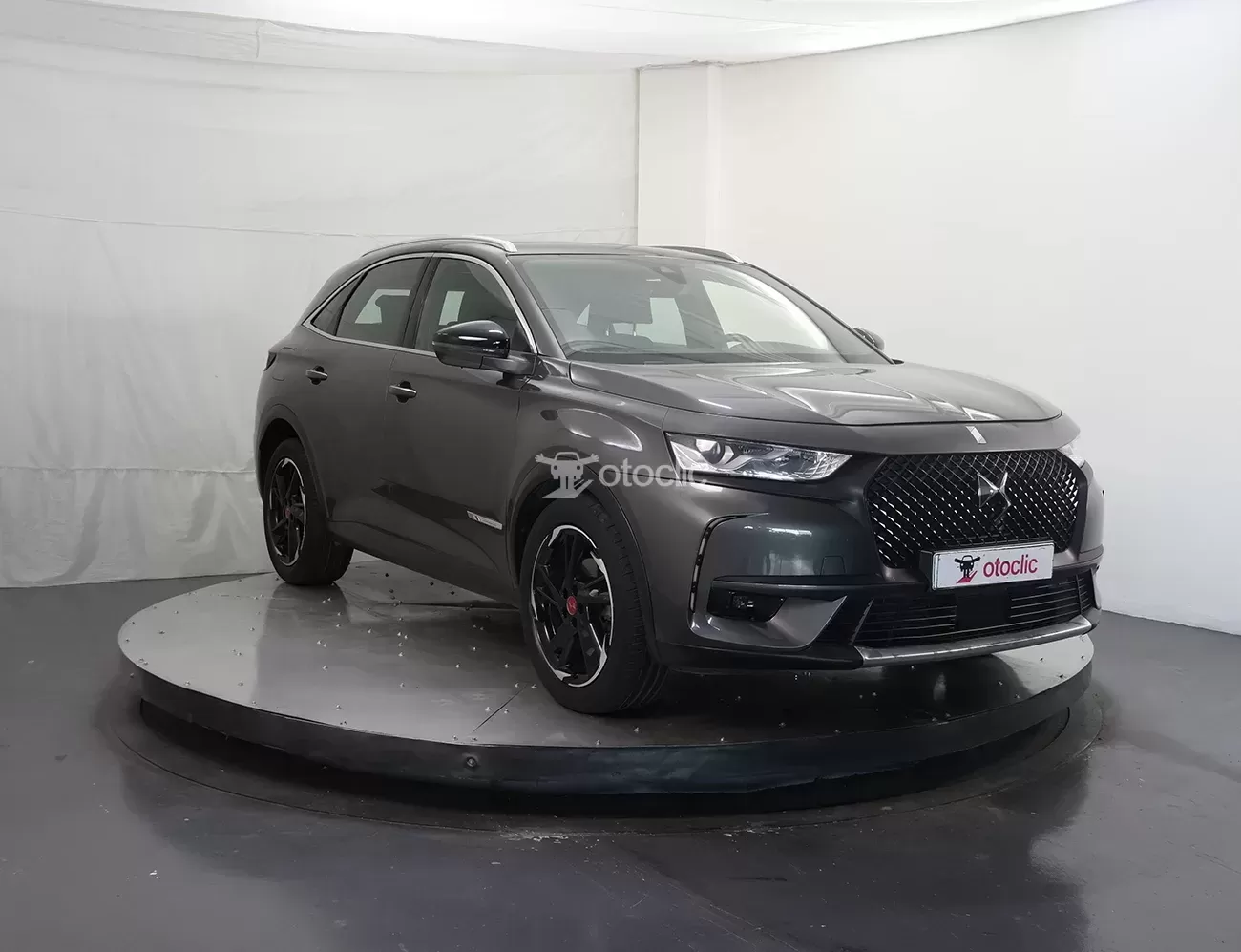 DS7 Crossback 2.0 BlueHDi 180 EAT8 Performance Line