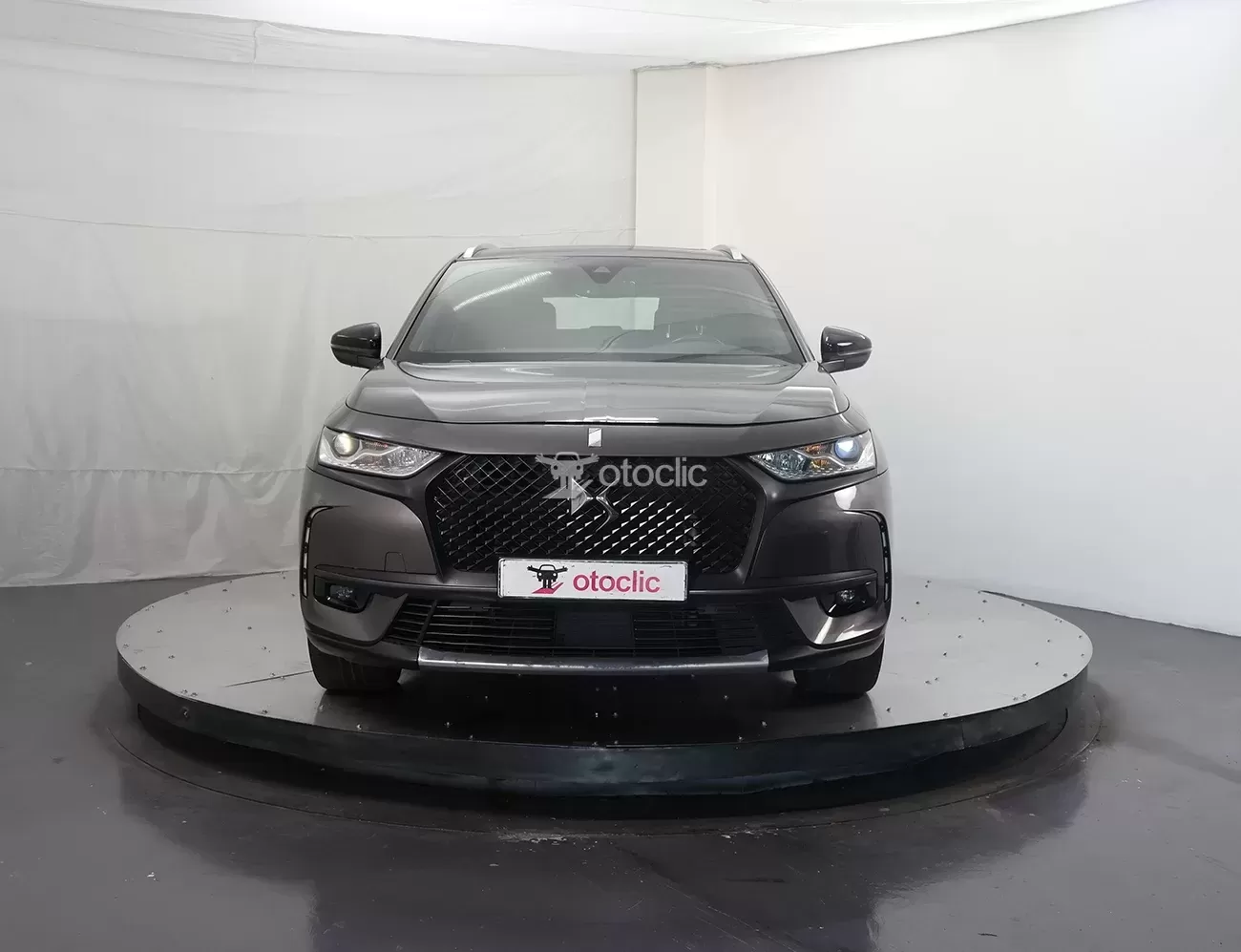 DS7 Crossback 2.0 BlueHDi 180 EAT8 Performance Line