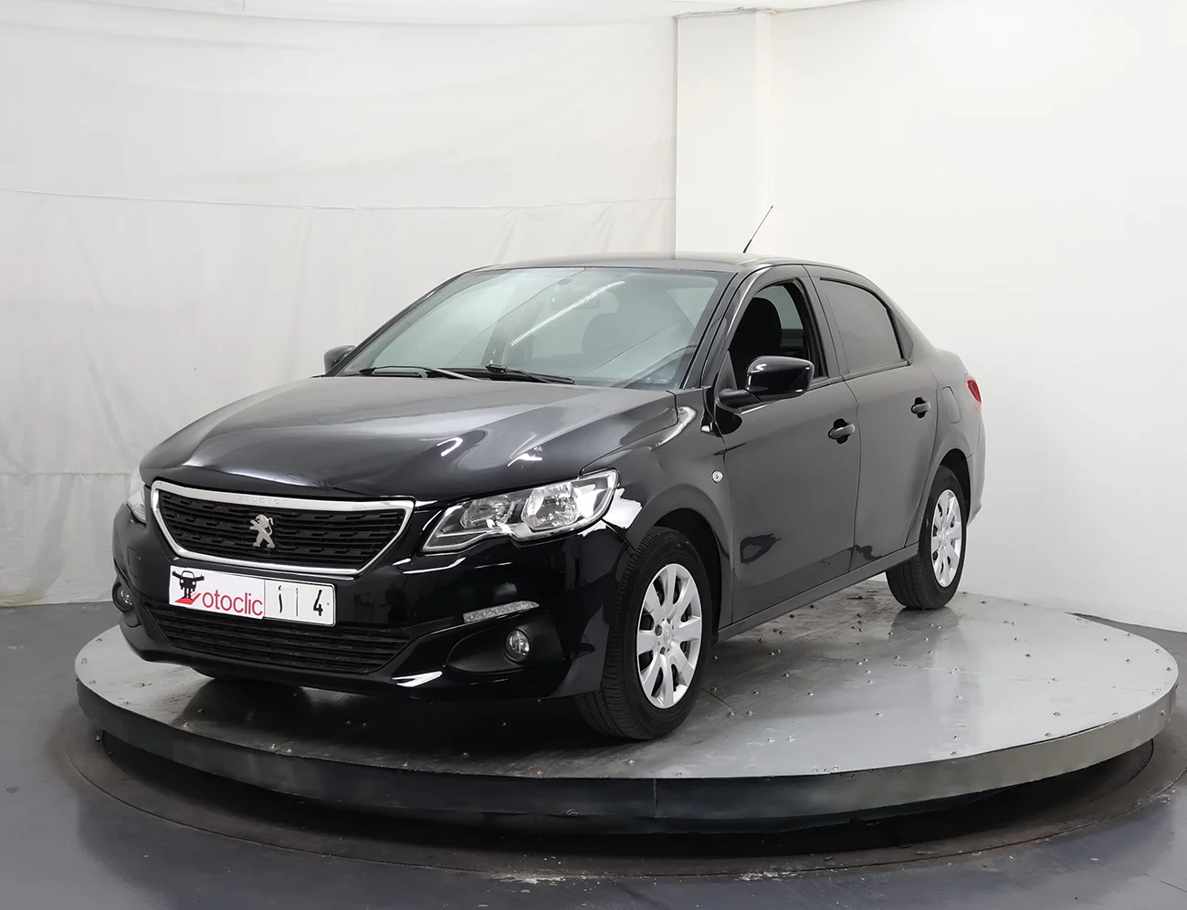 Peugeot 301 1.6 Active